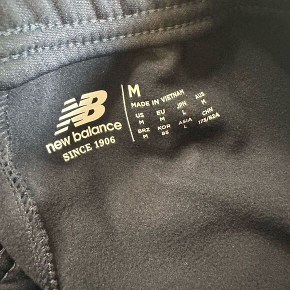 NWT New Balance Men’s Tenacity Performance Fleece Black Blue Joggers - Size M - Picture 4 of 11